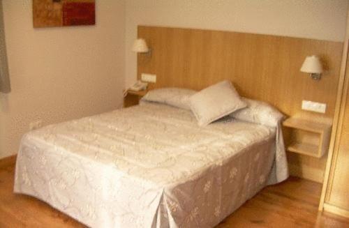 Aparthotel Pena Telera Resort El Pueyo de Jaca Phòng bức ảnh